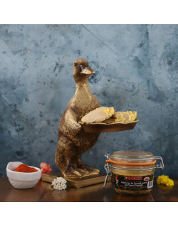 foie gras de canard entier du sud-ouest en conserve au piment d'Espelette tranché